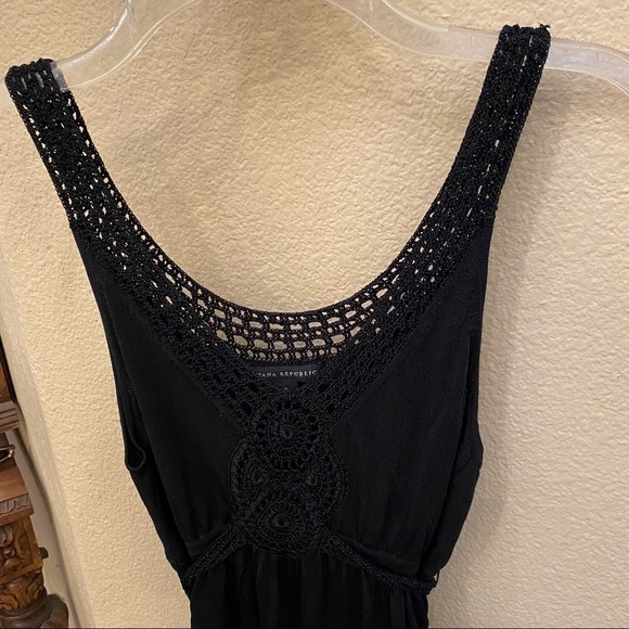 BANANA REPUBLIC Women Black Semi-Sheer Crochet Tank Top Size Small - Picture 2 of 10